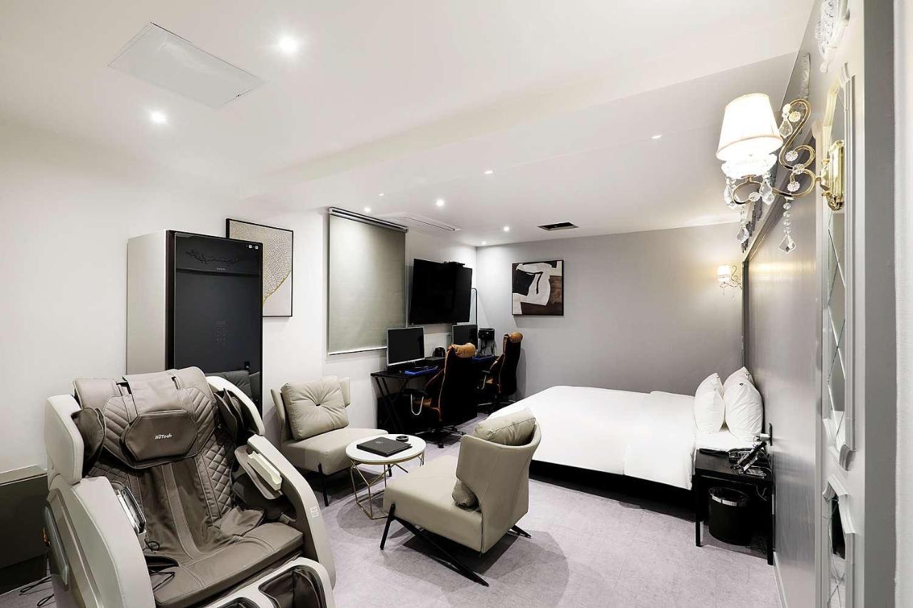 Mariposa Hotel Songtan Pyeongtaek Εξωτερικό φωτογραφία