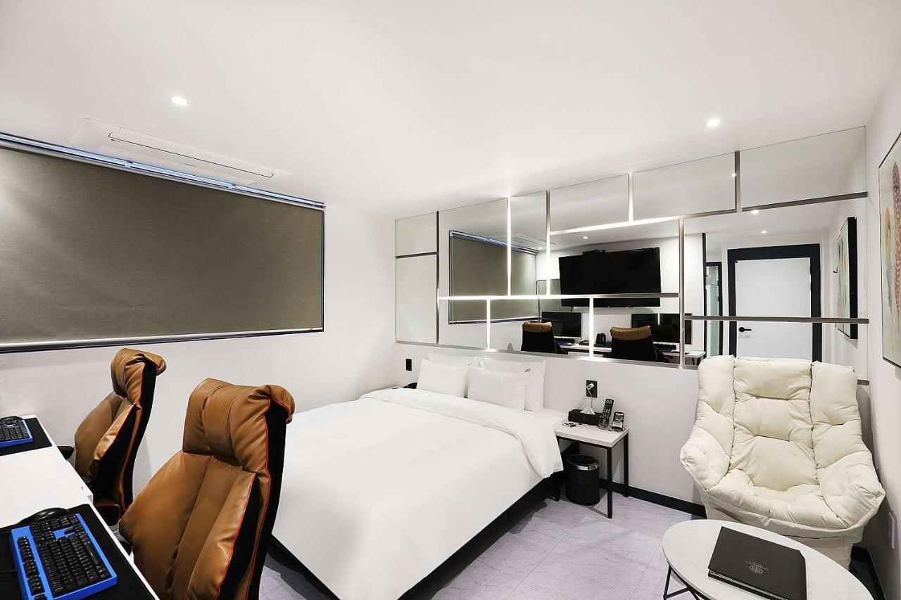 Mariposa Hotel Songtan Pyeongtaek Εξωτερικό φωτογραφία