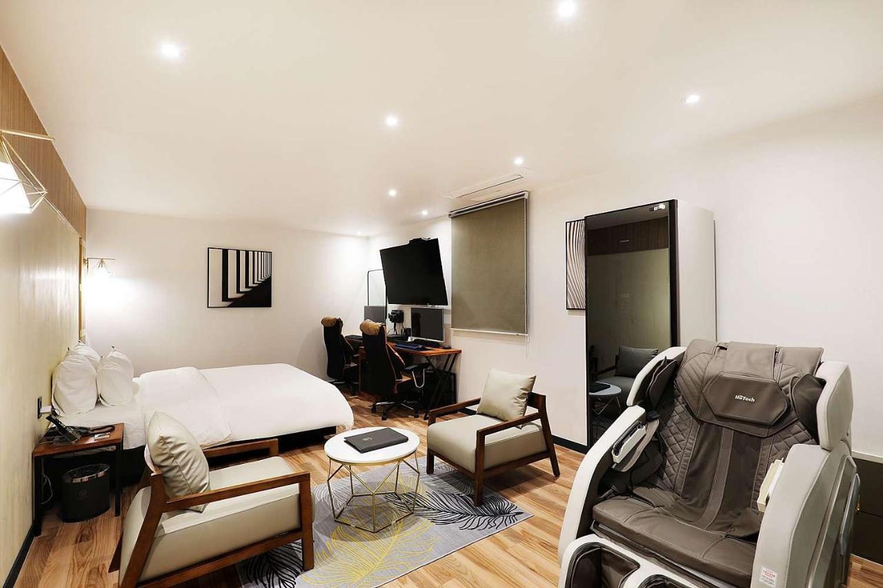 Mariposa Hotel Songtan Pyeongtaek Εξωτερικό φωτογραφία