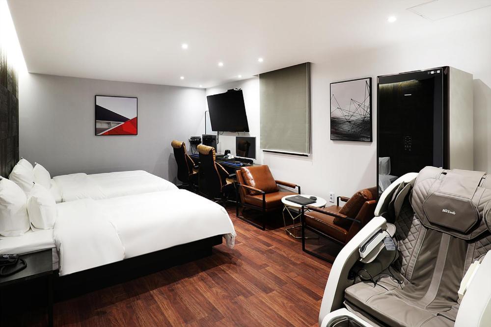 Mariposa Hotel Songtan Pyeongtaek Εξωτερικό φωτογραφία